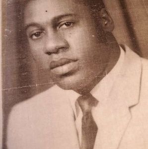 Meet your Posher, Montas